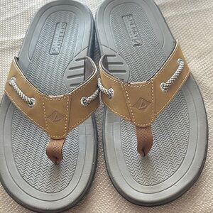 Sperry Tan and Gray Thong Sandals
